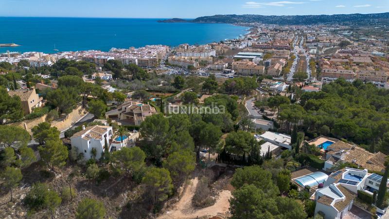 Foto c112953f-e2d2-4a17-b863-a459fde80238. Terreno residencial impresionantes vistas parcela edificable en jávea en Xàbia