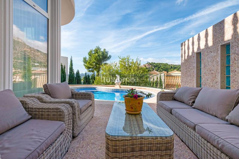 Foto 7a10dd59-edc3-40c9-aadc-5f61c1be906a. Xalet amb calefacció aparcament piscina a Altea hills Altea