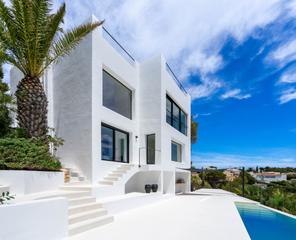 Xalet a La Granadella - Costa Nova. Impresionante villa de estilo ibicenco de 4 dormitorios con vist