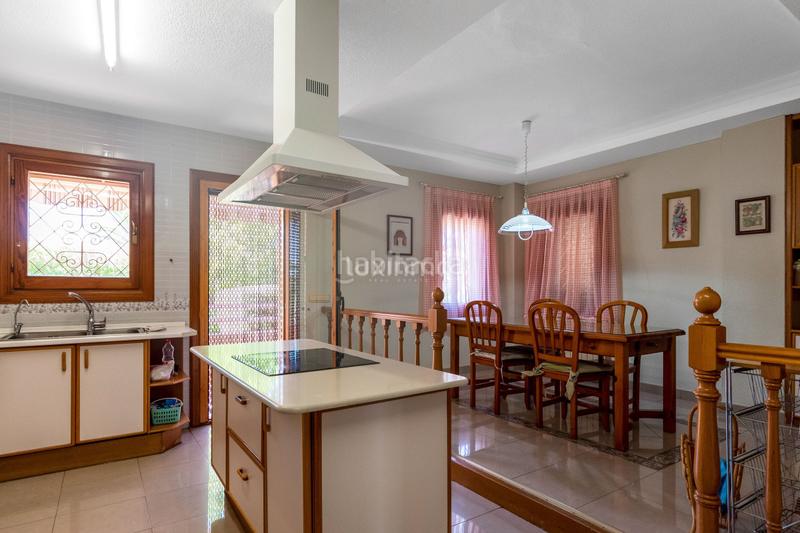 Foto bc1e2ee2-32cb-4363-a789-615a89a250f3. Chalet con parcheggio piscina in Urbanizaciones Benidorm