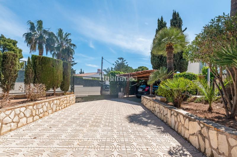Foto d5afdfd5-c538-49e7-b41d-eea11b0f197c. Chalet con parcheggio piscina in Urbanizaciones Benidorm