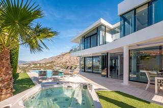 Chalet in Altea Hills. Espectacular villa con vistas al mar en venta en altea hills
