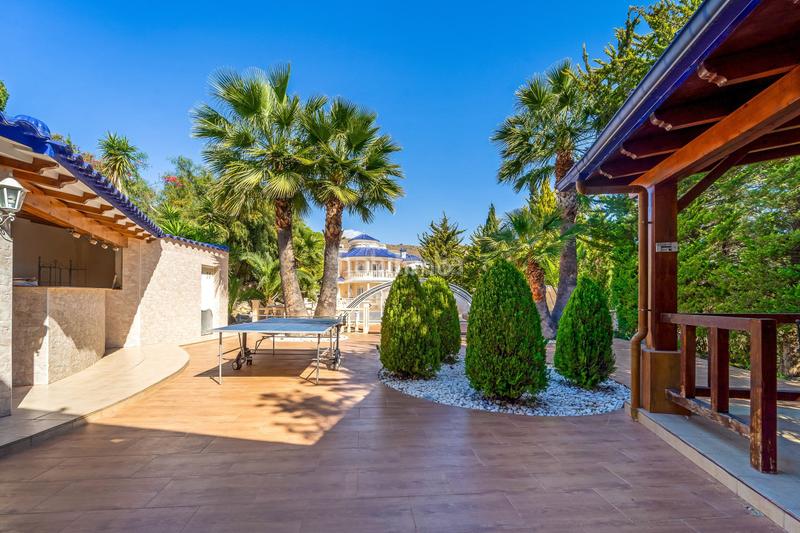 Foto 4416a056-6a87-463c-8138-55c43b59c872. Xalet amb calefacció aparcament piscina a Pueblo Acantilado-Lanuza Campello (el)