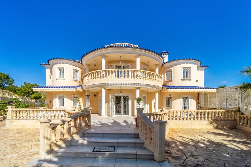 Foto 9b625f94-8a06-4ec9-bd02-d11cadda0cd9. Xalet amb calefacció aparcament piscina a Pueblo Acantilado-Lanuza Campello (el)