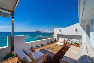 Àtic a Mascarat. Moderno ático en primera línea de playa en campomanes