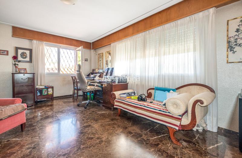 Foto 94ff8192-1219-432e-b440-c90746b597e1. Chalet mit heizung parking in Coloma Nucia (la)