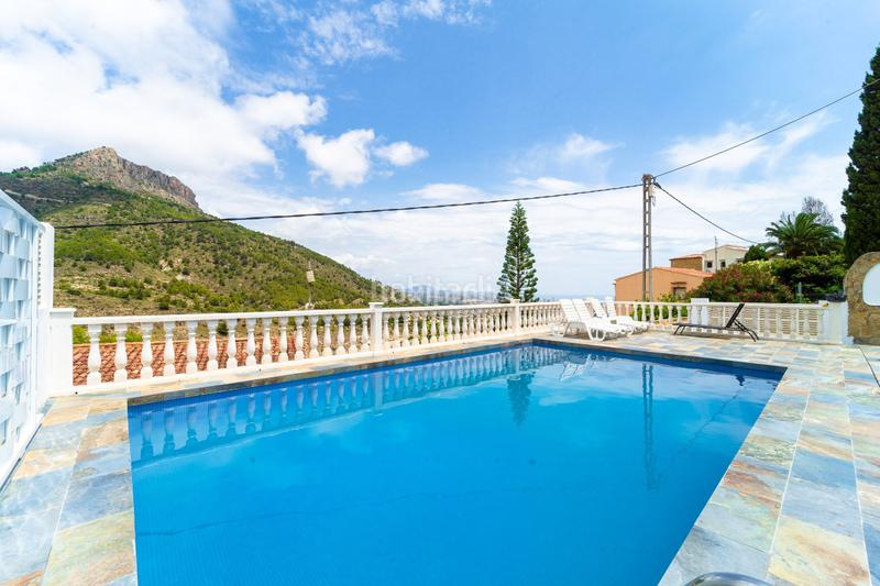 Foto ec1a704c-94c0-4896-b26b-65bb3c2b705c. Xalet amb aparcament piscina a Maryvilla Calp
