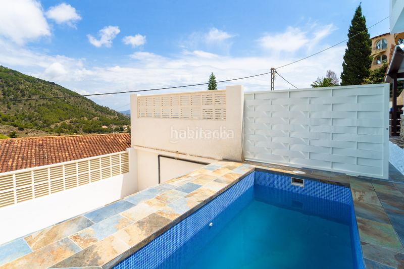 Foto f77e3a0c-3fc3-413a-892b-a53f25f34bd7. Xalet amb aparcament piscina a Maryvilla Calp