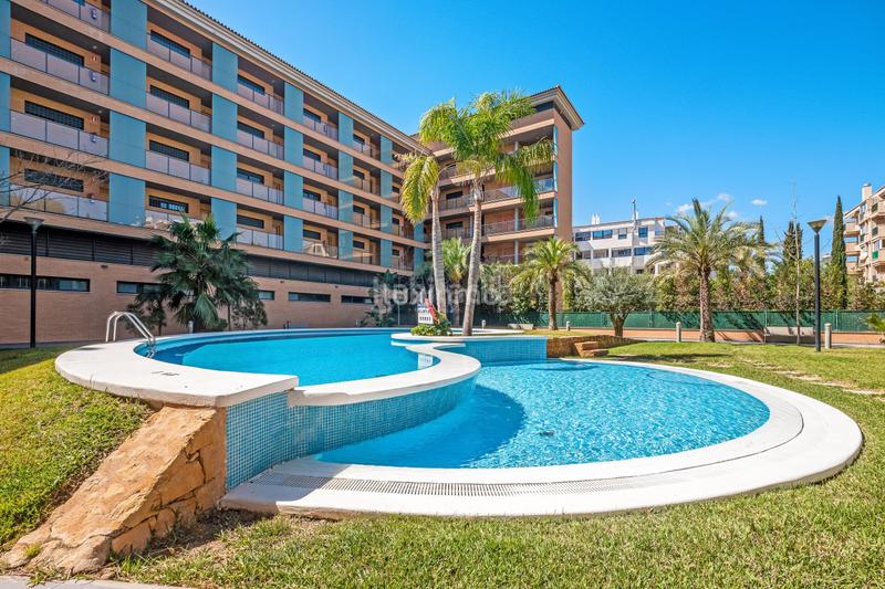 Foto f3b54c82-3fb7-4b85-a169-853a399fab1d. Attique avec chauffage parking piscine dans L´Albir Alfàs del Pi (l´)