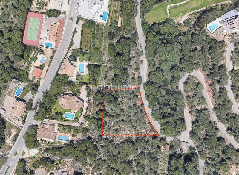 Foto 5eb0bf82-1f00-4386-85f6-70d6592ccd2b. Terreny residencial a Altea la vella Altea