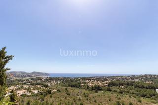 Terreny residencial a Benimeit-Tabaira. Parcela urbana con vistas al mar en venta en benimeit moraira