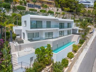 Xalet a Portichol-Balcón al Mar. Villa de estilo moderno en venta en mar azul