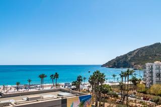 Penthouse in L´Albir. 3 áticos y un local comercial en el centro de albir en venta