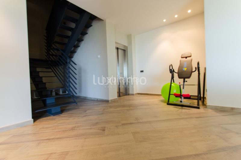 Foto a2bf5261-43f2-498f-848c-b52f5fb1c42a. Chalet avec chauffage parking piscine dans Altea hills Altea