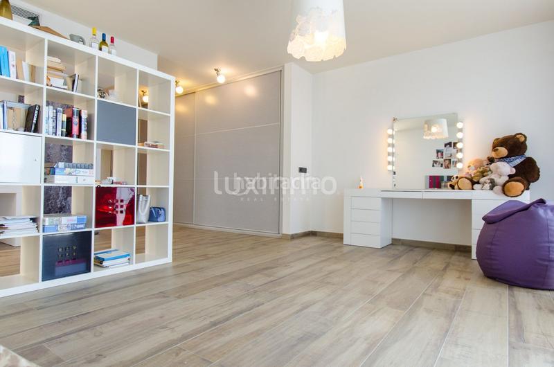 Foto bc56b0da-3e59-4e57-8155-19f2f5b50b76. Chalet avec chauffage parking piscine dans Altea hills Altea