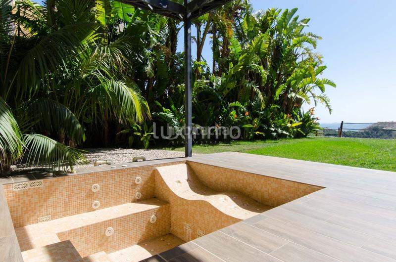 Foto bd4fcef1-0f9b-49e9-9f07-9234e7a931ad. Chalet with heating parking pool in Altea hills Altea