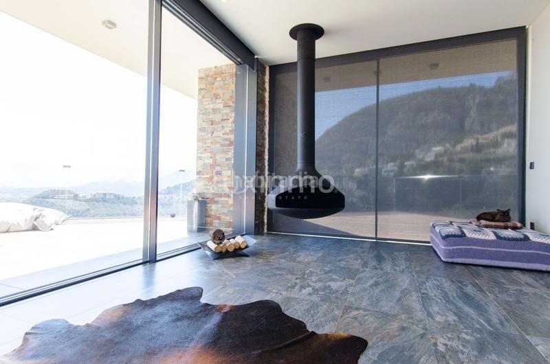 Foto cd78b27b-5236-4dec-9264-532dc12cb51a. Chalet with heating parking pool in Altea hills Altea