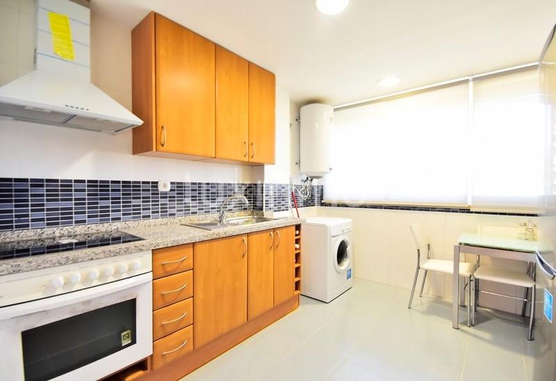 Foto 6f5e37b8-3145-4665-bd66-2a59bae58969. Appartamento con riscaldamento parcheggio piscina in Benidorm