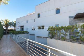 Chalet in L´Albir. Villa en venta en el corazón del albir