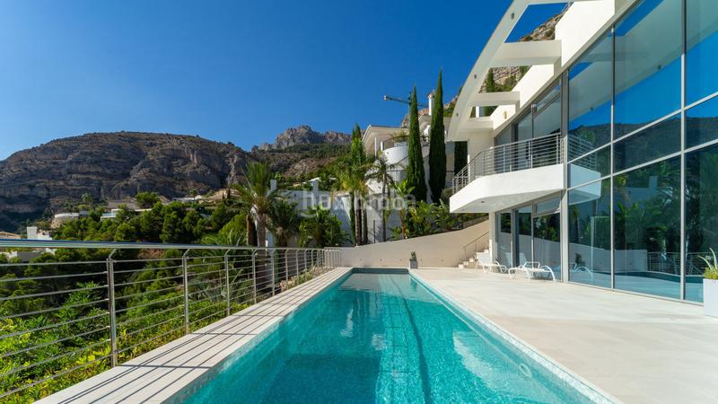 Foto 3b670a96-45dd-4324-9e68-7fd21145d69f. Chalet with heating pool in Altea hills Altea