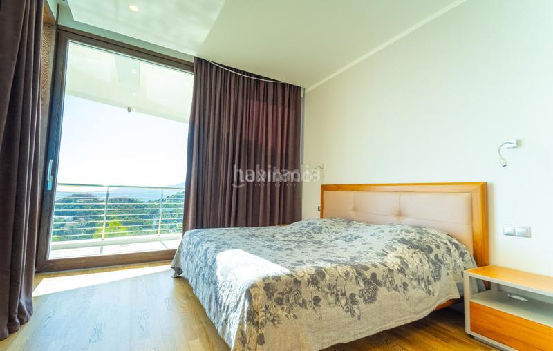 Foto bc80f3ef-3090-42eb-a165-11b475751112. Chalet with heating pool in Altea hills Altea