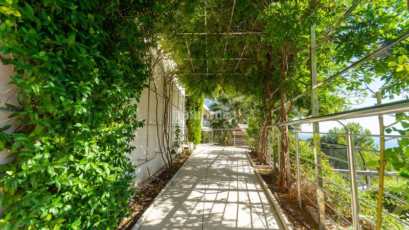 Foto e13bbddf-6eaf-40c2-8be2-44a20629857f. Chalet with heating pool in Altea hills Altea