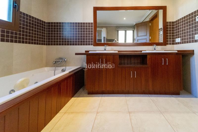 Foto 2bc7777d-891a-480d-baf0-97a2e11fc780. Chalet mit heizung parking pool in L´Olla Altea