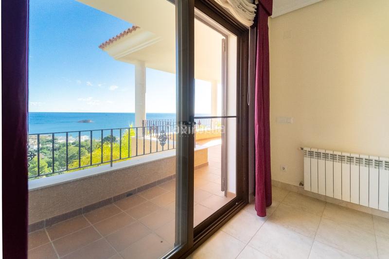 Foto 904e381a-896f-410d-a36e-2b52f66fabd1. Chalet mit heizung parking pool in L´Olla Altea