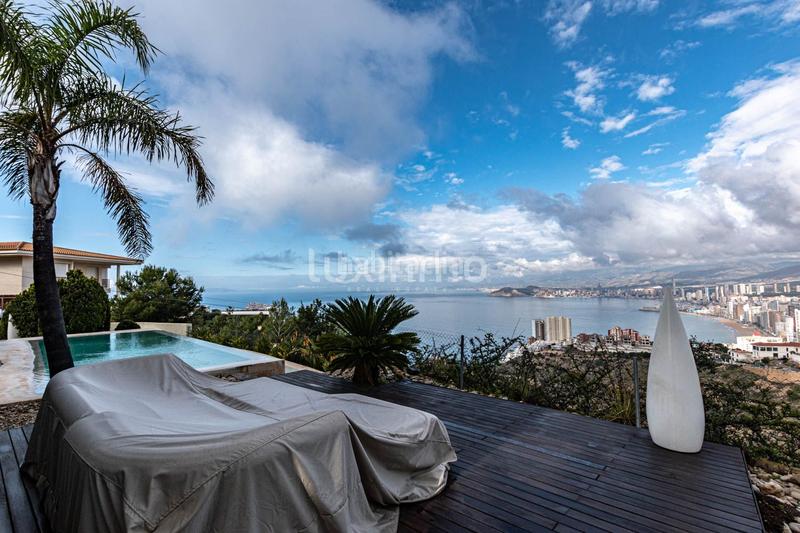 Foto 96527d3d-53bb-4f51-a897-8137f9182861. Chalet mit heizung parking pool in Sierra Helada Benidorm