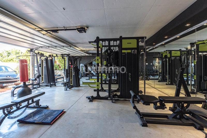 Foto e0a9f7c2-7268-4150-8980-de27b6c48f38. Chalet mit heizung parking pool in Sierra Helada Benidorm