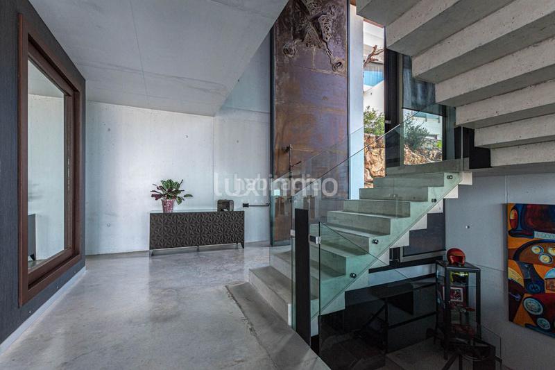 Foto fdaed044-b3a7-4628-ace5-d5081a23147c. Chalet mit heizung parking pool in Sierra Helada Benidorm