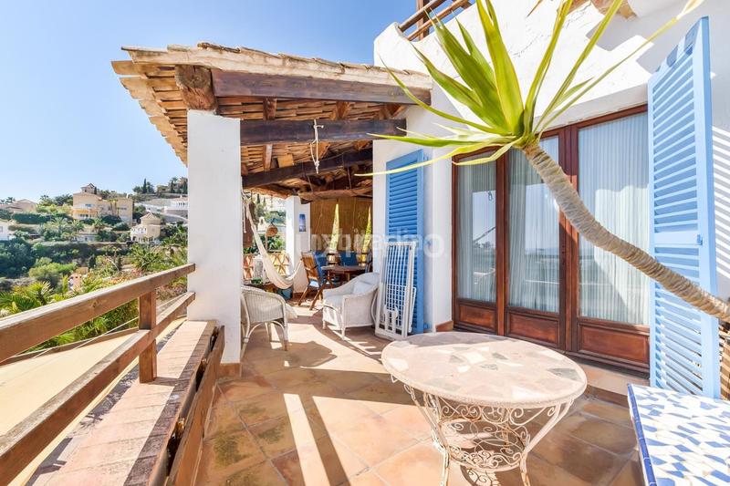 Foto 19f6d4cb-cc3d-4794-ab7e-10c3480097b7. Chalet precioso chalet mediterráneo en venta en el campello playa en Campello (el)