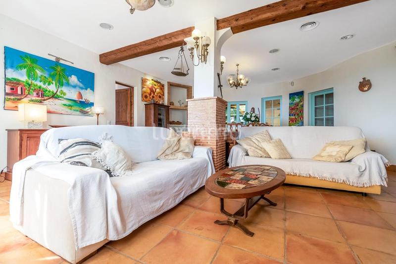 Foto 4b73e2b7-a536-4d5a-9e50-e7c35969f2a8. Chalet precioso chalet mediterráneo en venta en el campello playa en Campello (el)