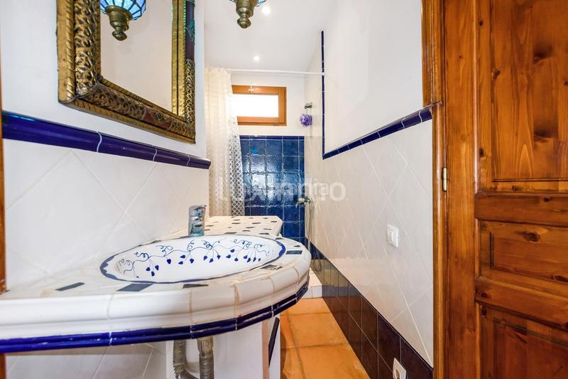 Foto b14827d2-aa26-4fea-aabf-f720456910fe. Chalet precioso chalet mediterráneo en venta en el campello playa en Campello (el)