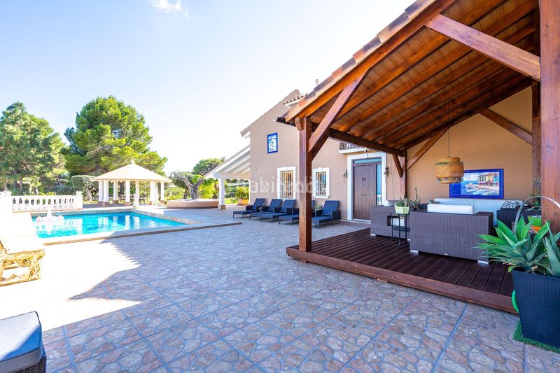 Foto 0eb5deea-4501-4fa1-966f-a127349e714f. Xalet amb piscina a La Nucia Pueblo Nucia (la)