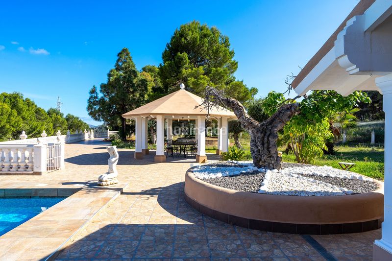 Foto 7a873aa6-bd6c-438e-8b28-edd773bbd64f. Xalet amb piscina a La Nucia Pueblo Nucia (la)