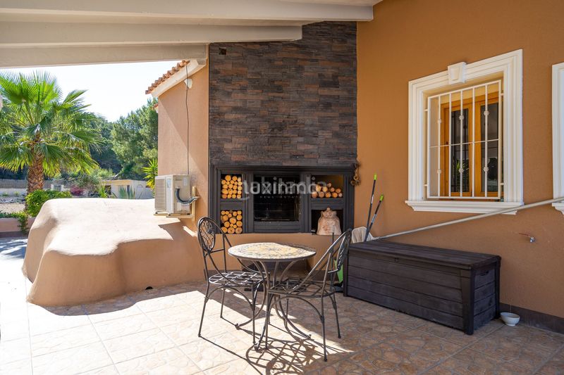 Foto 7e90f8e1-76a9-467e-8bda-4a9e3d856f34. Xalet amb piscina a La Nucia Pueblo Nucia (la)