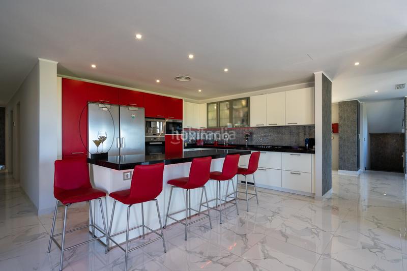 Foto bde1cb32-4b0b-44fd-ad26-c616a0b7f162. Chalet casa independiente con impresionantes vistas y lujosas instalaciones en la nucia en Nucia (la)
