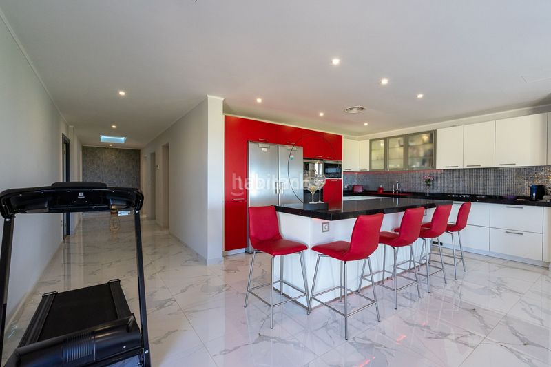 Foto cdce4443-2611-4fbc-91ca-d4af35606838. Xalet amb piscina a La Nucia Pueblo Nucia (la)