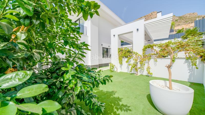 Foto 9fb15874-fad5-429f-a10e-20d7a4868d11. Chalet mit parking pool in Golf Bahía Finestrat