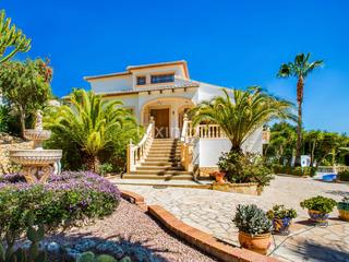 Chalet in Gargasindi - Garduix - Colina del Sol. Lujoso chalet de estilo colonial en calpe, alicante