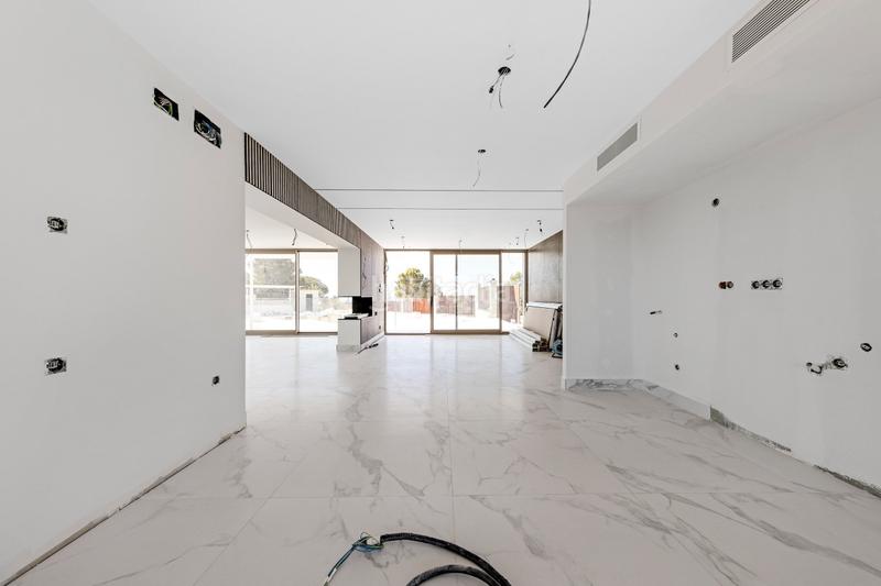 Foto 07b921d4-f0b8-436a-9dab-6d1b4864ea1f. Xalet amb aparcament piscina a Urbanizaciones Benidorm