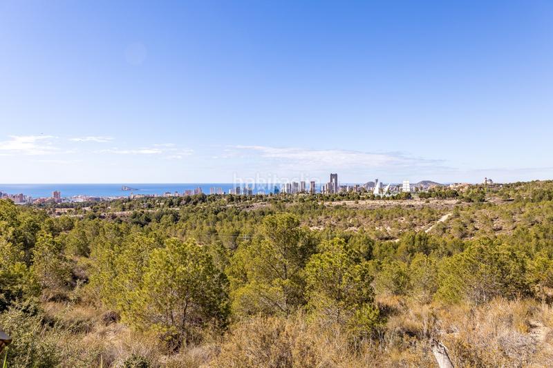 Foto 73a9ecfc-e5c6-45d1-b7c3-1c2895d55df6. Xalet amb aparcament piscina a Urbanizaciones Benidorm