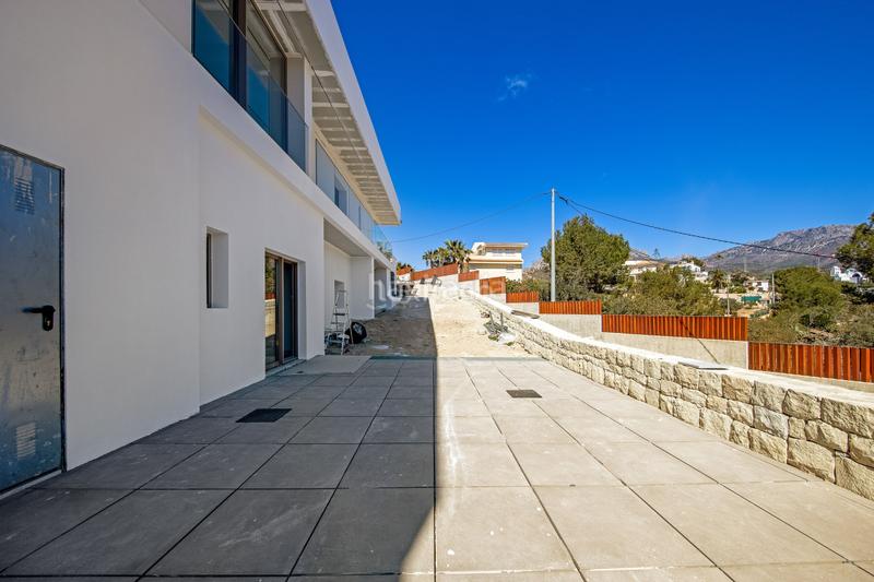 Foto b13bef2a-d134-4162-ac3d-fffc00253bfc. Xalet amb aparcament piscina a Urbanizaciones Benidorm