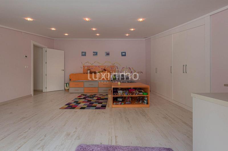 Foto aa2b75f4-6f3e-4bdd-a122-cd493f43d00a. Attique avec chauffage parking piscine dans Mascarat Altea