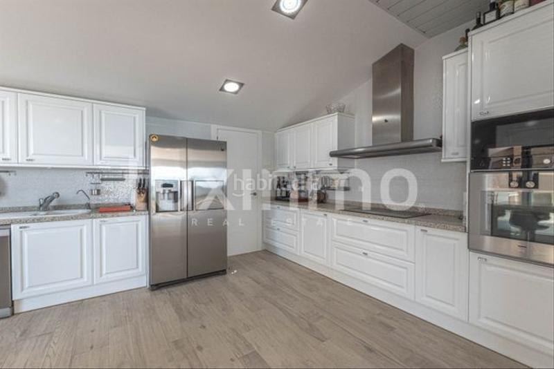 Foto c53e56fa-e457-4368-b6c8-f715afd13053. Attico con riscaldamento parcheggio piscina in Mascarat Altea