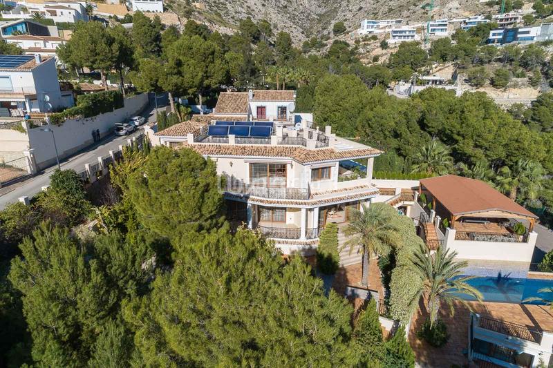 Foto f6d37320-402d-40dd-8b75-5033e7248f97. Xalet amb calefacció aparcament piscina a Altea la vella Altea