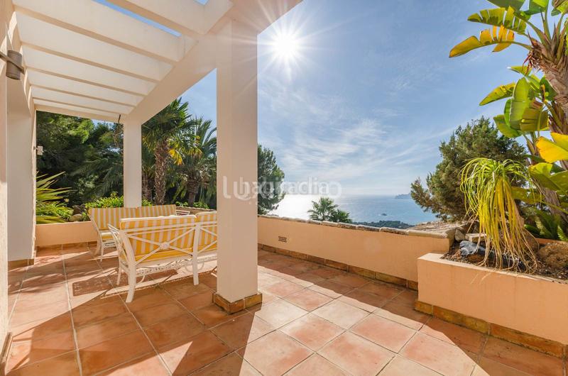 Foto 882e81ff-673e-4f41-bd7b-2bf5e5496e8c. Chalet avec chauffage parking piscine dans Altea hills Altea