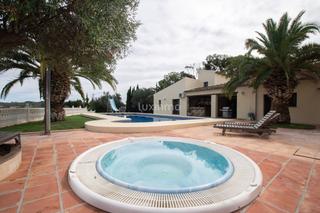Xalet a Benissa Pueblo. Encantadora finca rústica en venta en benissa