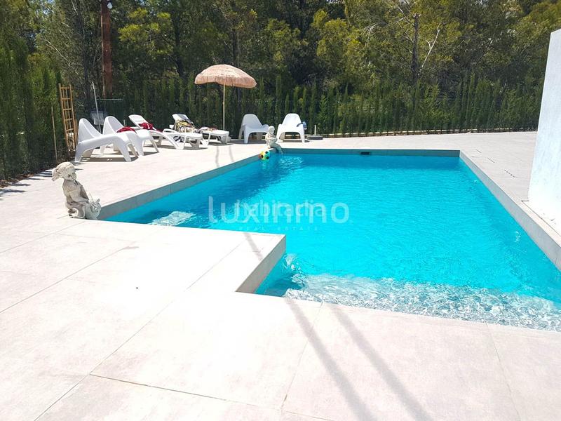 Foto 876f87cd-649b-492d-bdef-4a9ededecb2b. Chalet con piscina in Oltamar - Cucarres Calp